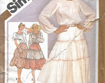 Simplicity 9907 Misses Pull-On Tiered Skirt And Pullover Peasant Blouse Pattern, Size 10 & 12, UNCUT