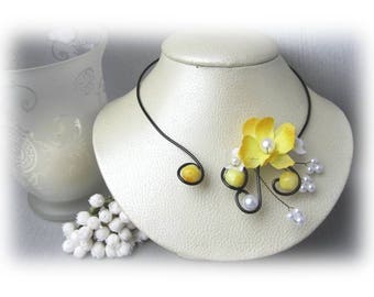 Yellow flower Justine, 'Les Volutes' necklace