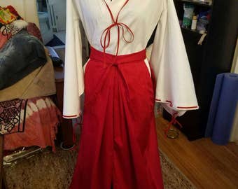 Inspired by Inuyasha's Kikyo (Kimono and Hakama pants)