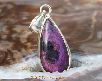 Handmade 925 Silver & Teardrop Shape Sugilite Pendant SP-876-DG