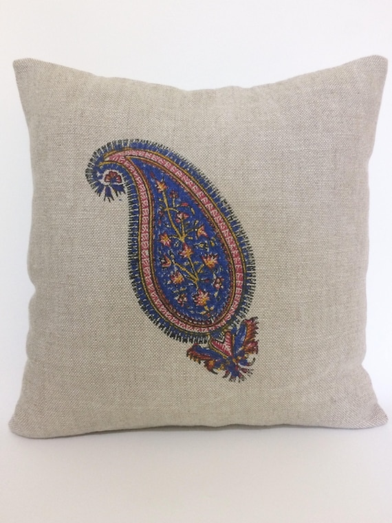 Paisley pillows | linen pillow | traditional block printed paisley design | home decor | FARMHOUSE PILLOWS | gift idea