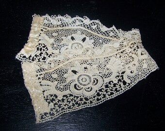 Fancy Vintage High Neck Collar Store Stock