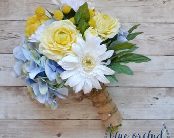 Daisy and Rose Wedding Bouquet with Burlap and Baby\'s Daisy and Rose Wedding Bouquet with Burlap and Baby\'s