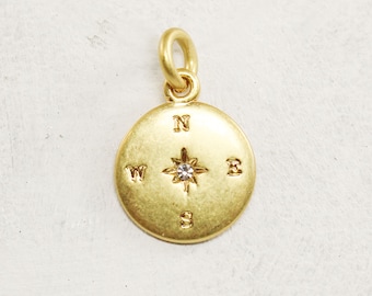 Compass Charm - Pendant – Matte Gold w. Crystal Accent