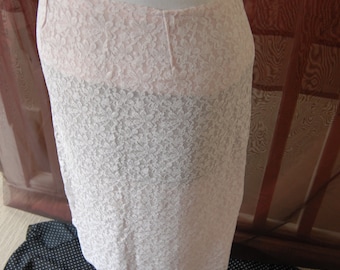 Sweet pink & white lace knee length skirt
