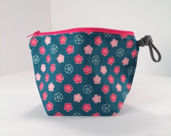 Sakura Standing Pouch, Turquoise