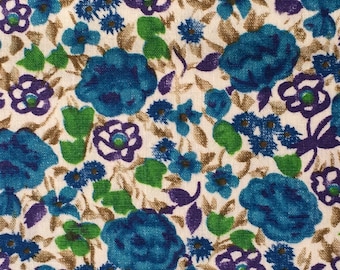 Cotton Fabric / Blue Cotton Fabric / Blue Floral Fabric / Vintage Fabric / Vintage Floral Cotton Fabric / Rose Fabric / Quilting Fabric