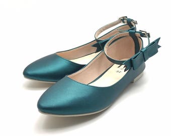 Women Slip On - Pointed Toe Flats! (Green Teal Color)