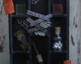 10" Halloween Shadow Box