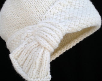 PDF Instant Download Knitting Hat Pattern - Flapper Cloche Hat for Women