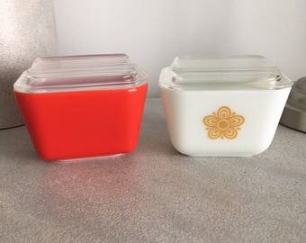 Vintage 501 Pyrex Containers with lids
