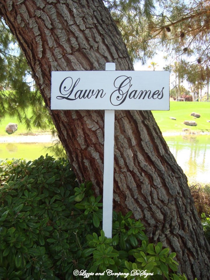 LaWn GaMeS SiGn PHoTo BooTh SiGn DiReCTioNaL WeDDiNg SiGnS