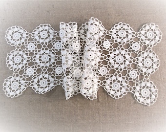 Vintage Table Runner Antique Linens Crochet Lace Ivory Off White Hand Crocheted Dresser Scarves Cottage Boho Decor Vintage Linens