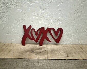 XOXO Sign Hugs and Kisses Metal Wall Art Love Decor Valentine's Decor Master Bedroom Decor Heart Decor Metal Word Art Cutout Love Sign