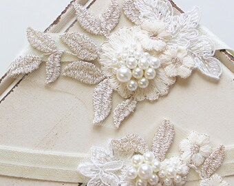 Bridal Garter , Wedding Garter, Lace garter , Vintage style Garter, Flower Garter ,Ivory Cream Gold Garter , Stretch Lace Garter Set