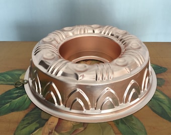 Copper Cake Mold Bundt Cake Pan Jello Mold Vintage Distressed Aluminum Silver Bakeware Cookware Dessert Baking