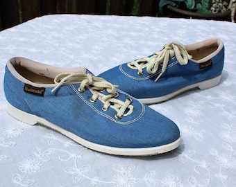 Vintage/blue/canvas style/bowling shoes. Brunswick. 1960s. Made in USA! Cute shoes! Gift/art deco! Wear them!! Cool shoes!