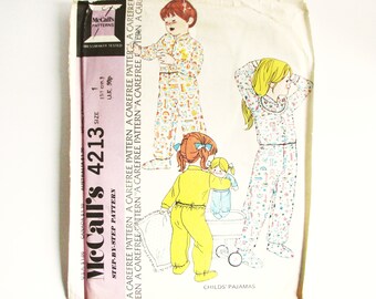 McCalls 4213 kids pajama pattern, 1970s vintage sewing pattern, size 1, 51 cm, UNCUT