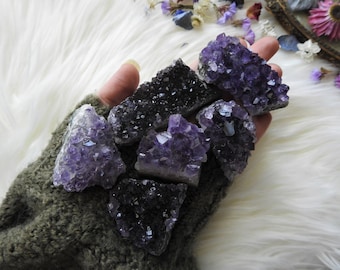 Amethyst Cluster Geode Crystal // Healing // Metaphysical // Meditation // Chakra // Reiki // Altar // Rocks // Gemstones // Zen // Crystals