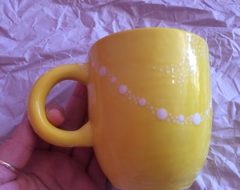 Mug - yellow with white dots