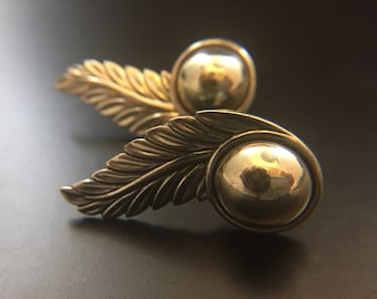 Vintage sterling silver feather screw back earrings
