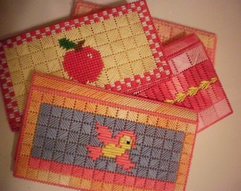 Plastic Canvas Checkbook cover