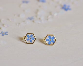 Forget me not Hexagonal Earrings Pressed flowers earrings Resin jewellery Botanical Jewelry Dried myosotis Flower resin Minimalist earrings