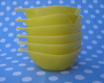 Vintage Agee Crown Pyrex Yellow Ramekins RS-12 Set of Six 1970's #10308