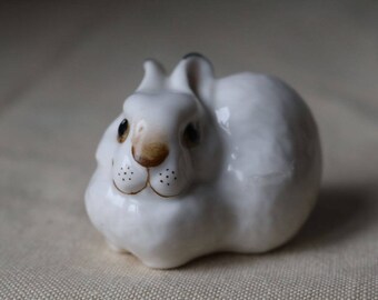Cute little Lomonsonov Russian Rabbit USSR Soviet porcelain in excellent condition