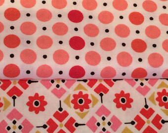 DS Quilts 2011 Two Fat Quarters - Pink Dots and Flowers