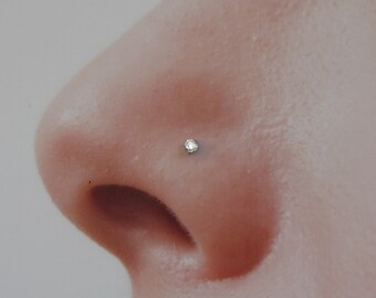 Nose Stud Swarovski,Crystal, Sterling Silver 1.5/2mm white swarovski gemstone. 20-21 Gauge post.clear Crystal, Diamond look,flat bottom