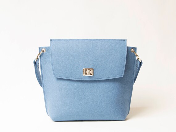 Wool Felt FLAP BAG / light blue tote bag / light blue bag / womens bag / felt shoulder bag / elegant bag / made in Italy