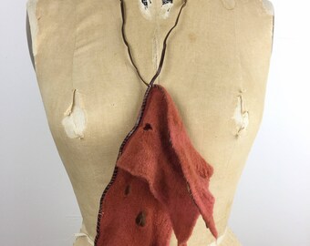 Art to wear- rusty rose necklace