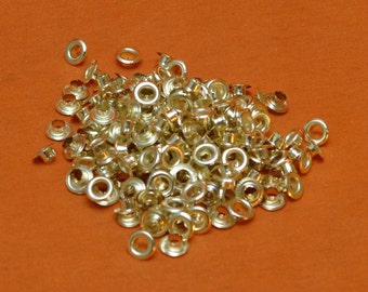 200 4mm Brass Effect Eyelets For Eyelet Pliers. Free UK Postage.