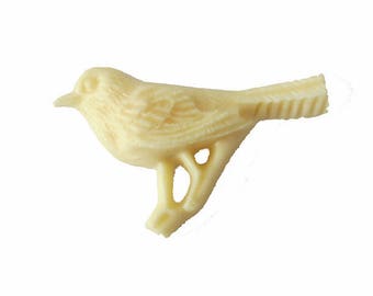 1 x Cabochon resin bird 42x25mm vanilla