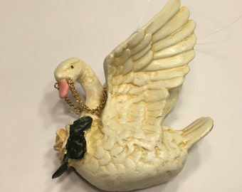 Swan Ornament, 80 x 90 mm (BR79)