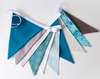Made from recycled clothing, party Garland sewn by hand, Saguenay, dyed turquoise, Brown and white, five to midnight