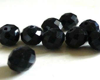 5 black faceted glass beads