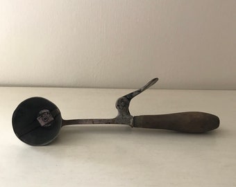 Gilcrest 33 Ice Cream Scoop