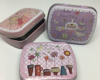Mini Travel Metal Tin Sewing/Notions/Needle work/ storage with needle minder