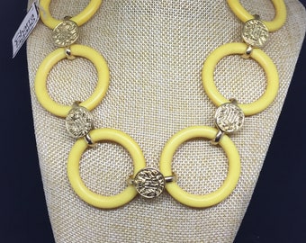 Sharra Pagano still with tag 90's Resin loops necklace