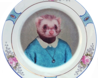 Juliet Ferret School Portrait Plate 6.15"