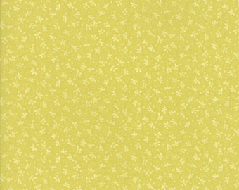Ella and Ollie - Turkey Tracks in Apple Green : sku 20305-15 cotton quilting fabric by Fig Tree and Co. for Moda Fabrics