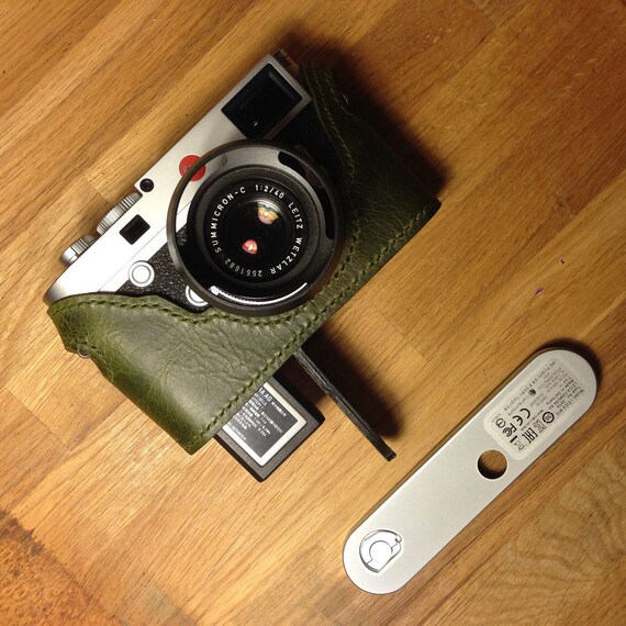 Leica M10 Half Case with direct battery and SD card access