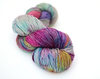 Hand dyed classic sock yarn - 100g