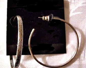 Leaf Imprinted 1 3/4" Hoops Pierced Post Stud Earrings Silver Tone Vintage Extra Large Open End Wide Band Dangles