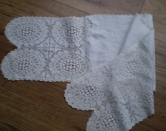 Vintage lace and cotton table runner