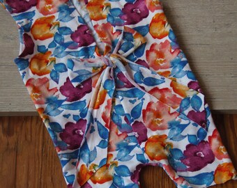 Newborn - Infant romper / photography prop