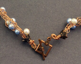 Copper wire crochet necklace with pearls