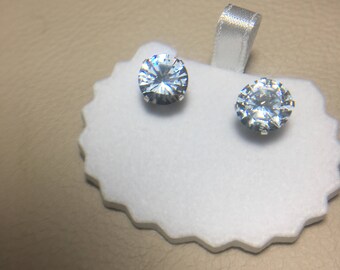 White Zircon Earrings 10mm